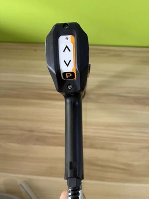 Vielseitige und präzise Gema OptiFlex 2 Pulverbeschichtung Sprühpistole mit Steuerungseinheit